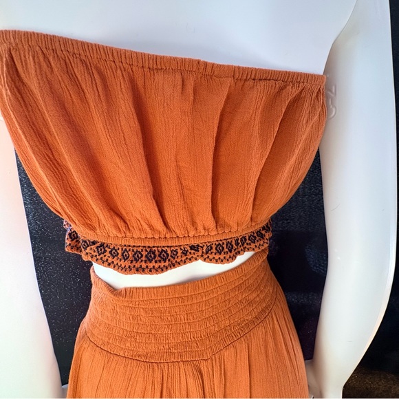 American Eagle Embroidered Boho 2-Piece Set - Smocked Tube Top & Wide Leg Pants - Picture 3 of 9